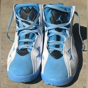 Nike Air Jordan True Flight  UNC White University Blue